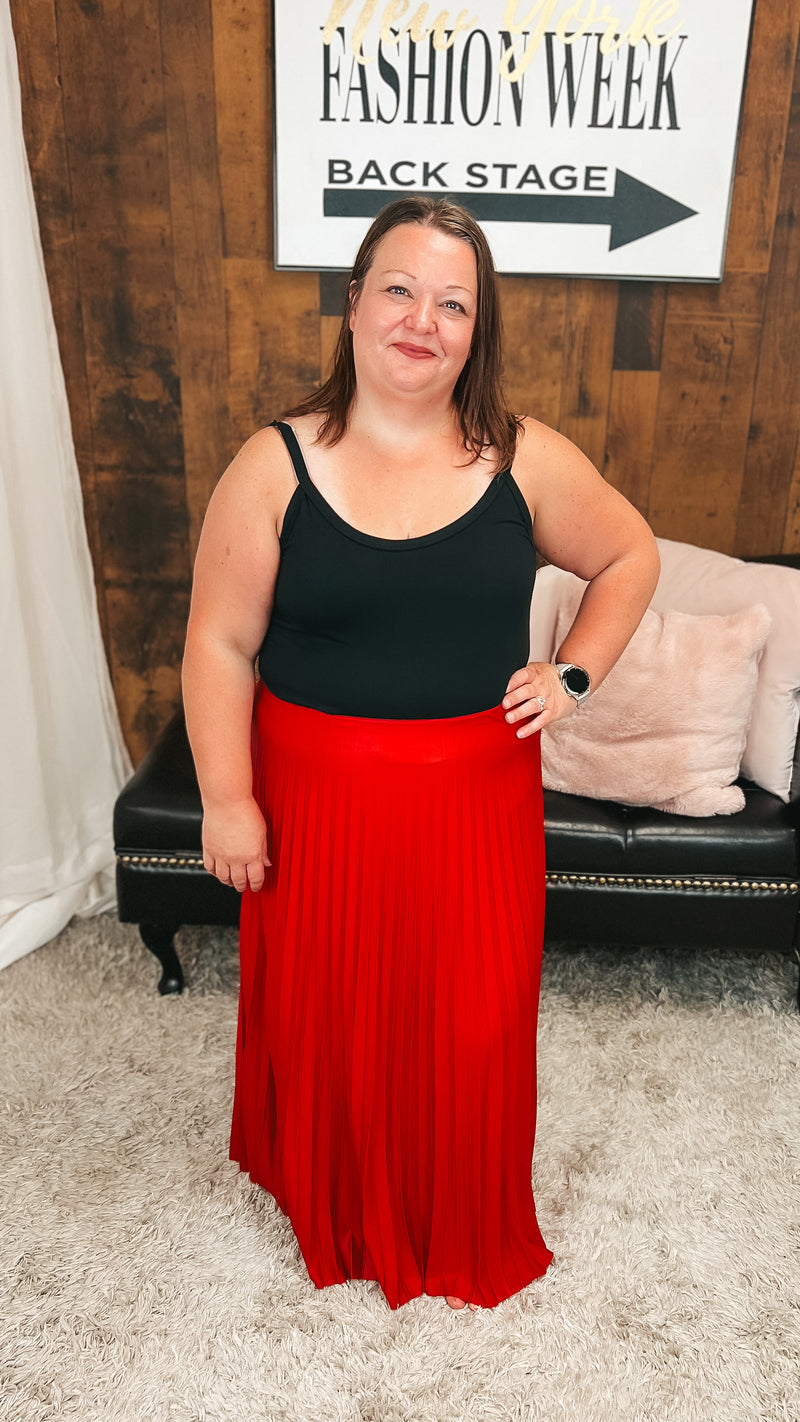 Wendy Pleated Maxi Skirt | Red