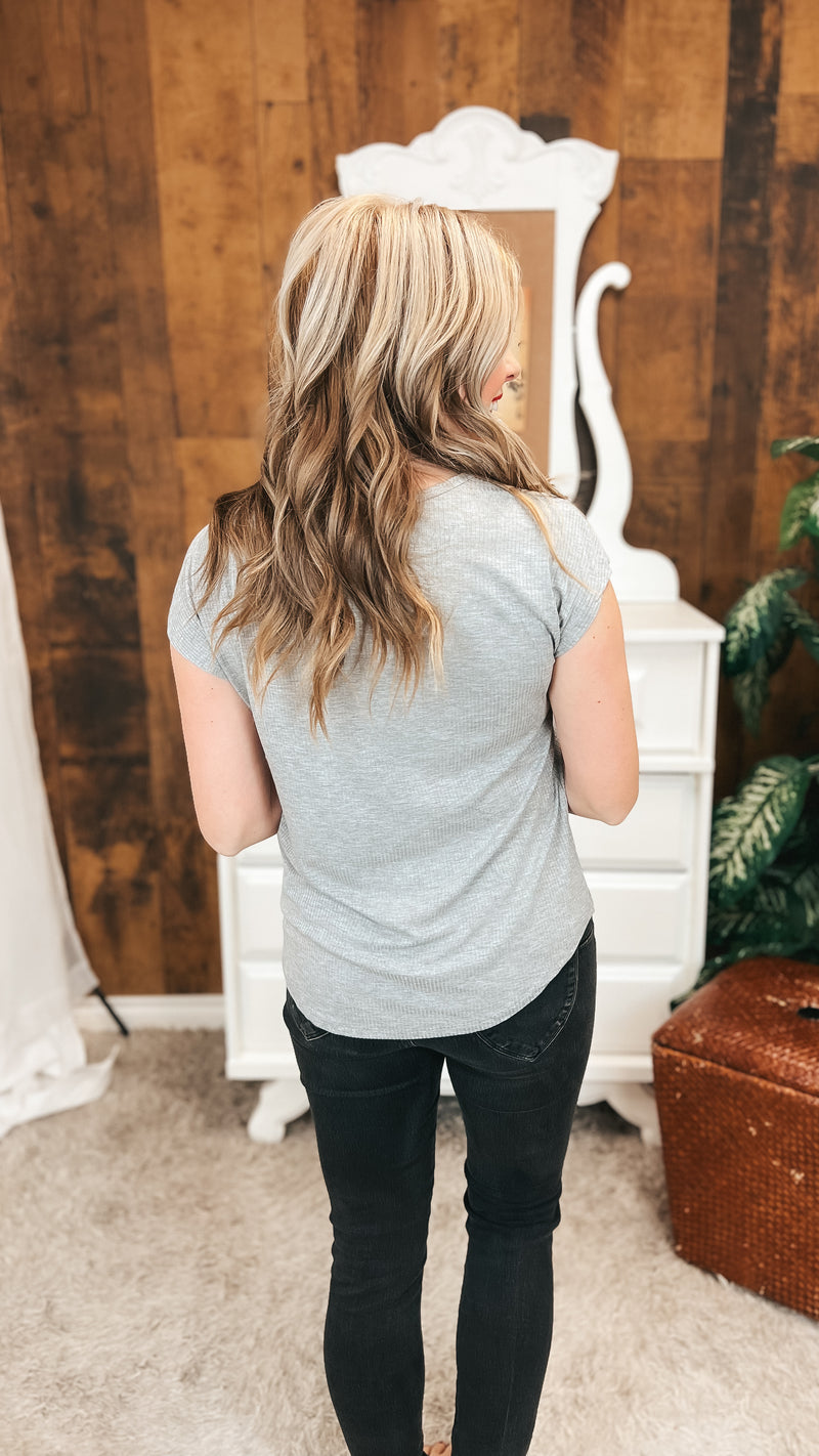 Melanie Ribbed Tee | Heather Grey