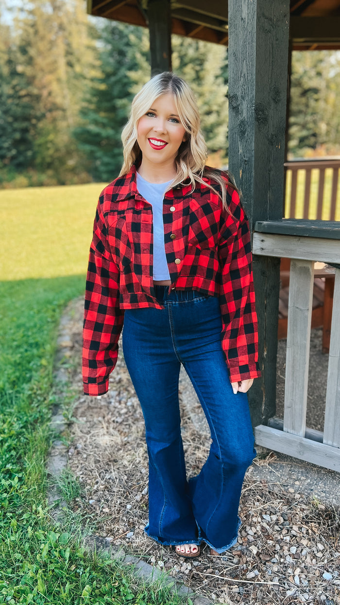 Nikita Crop Plaid Shacket | Red & Black