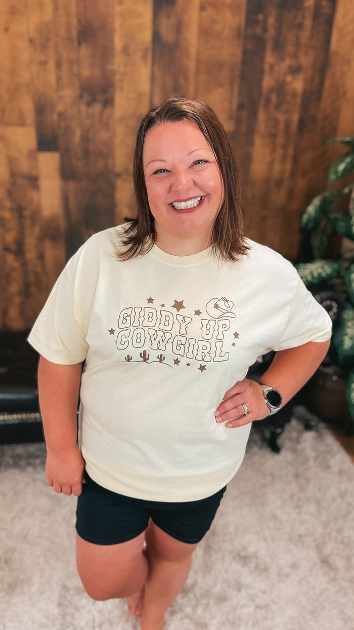 Giddy Up Cowgirl | Graphic T-Shirt