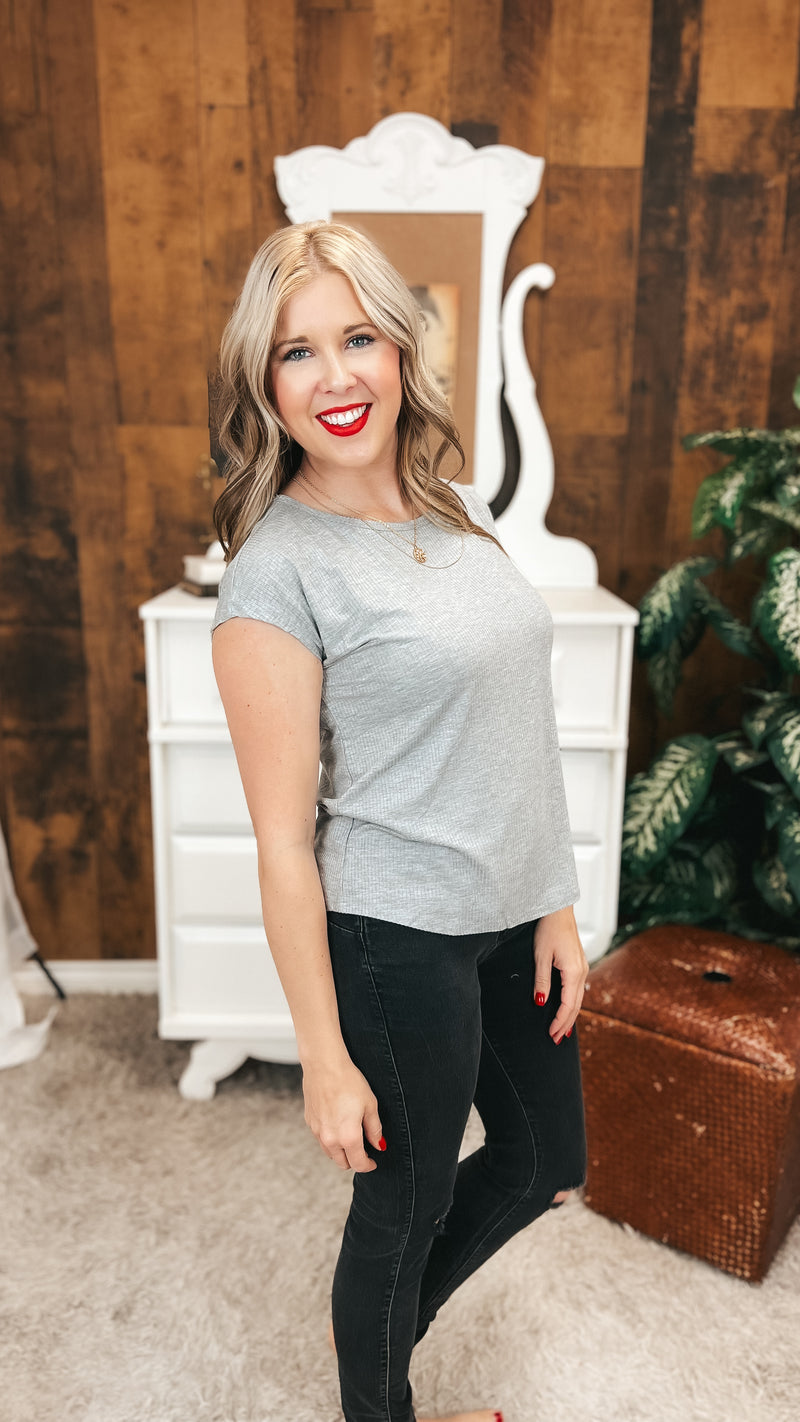Melanie Ribbed Tee | Heather Grey