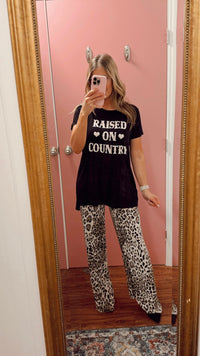 Raised On Country Graphic Tee | Black