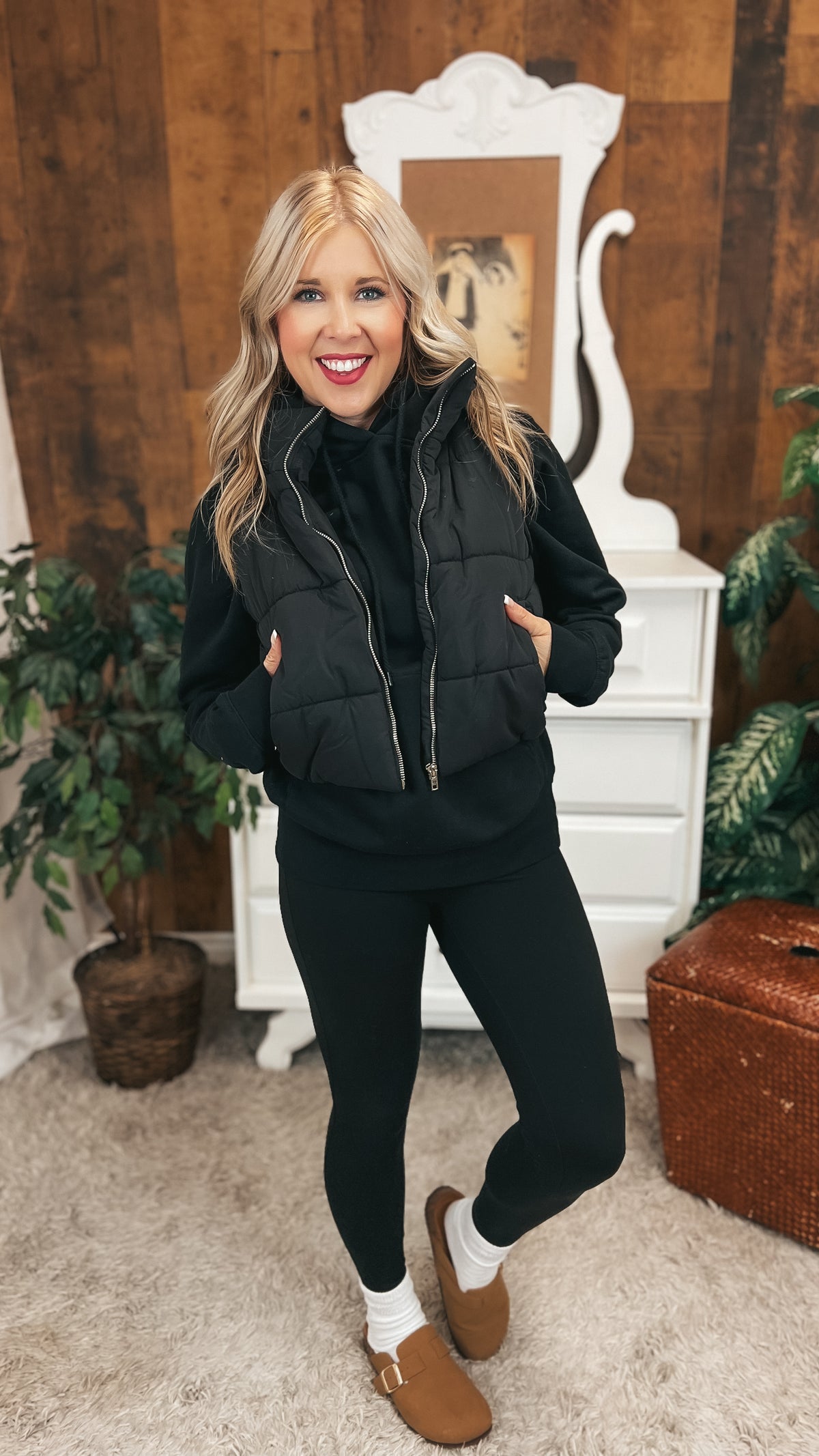 Courtney Puffer Vest: Black