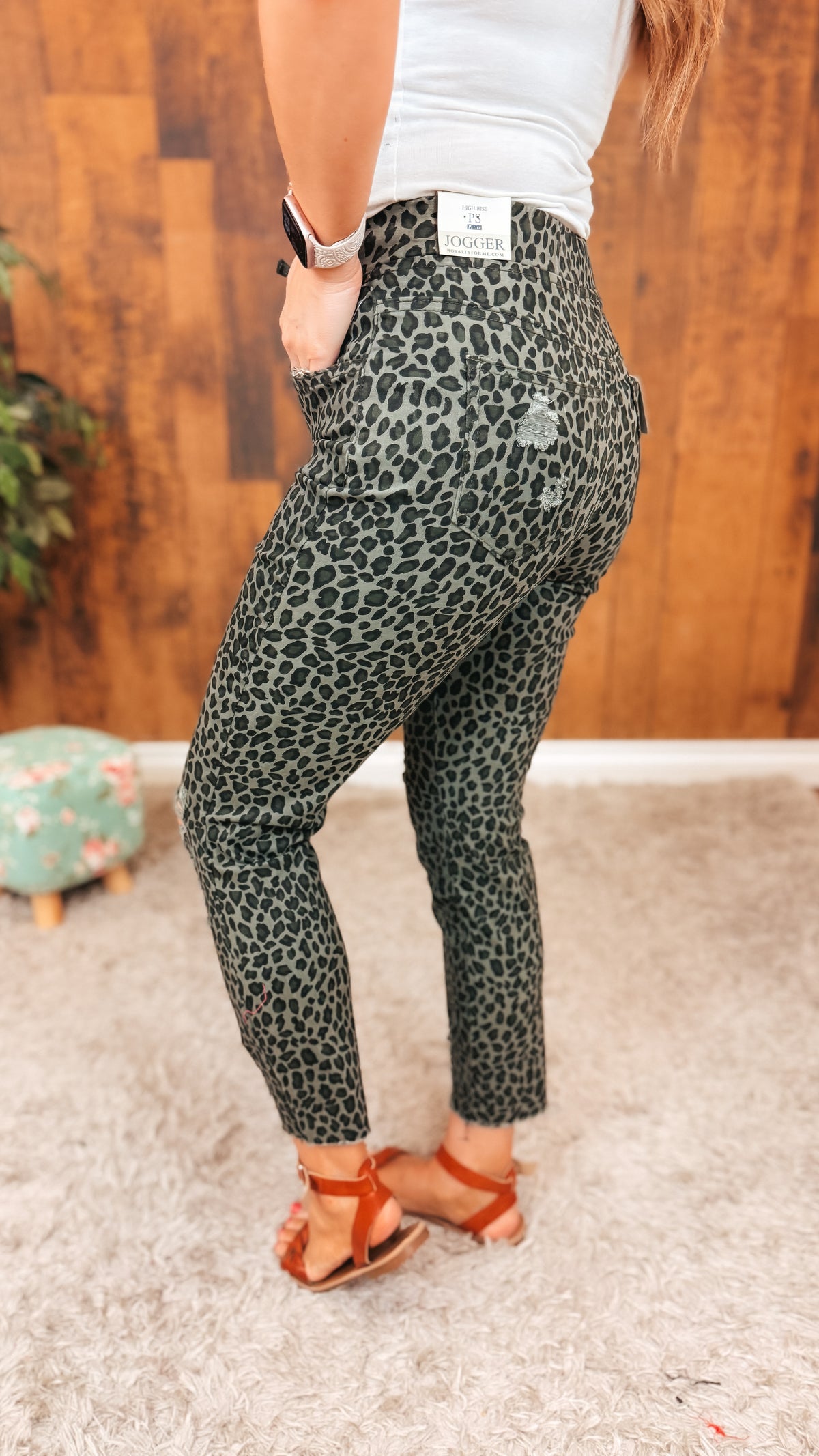Vicky Cropped Jogger Denim | Leopard