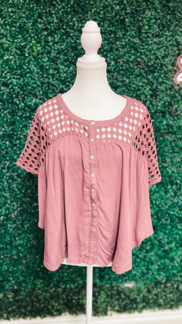 Lace Shoulder Top: Mauve  *AS IS SALE*