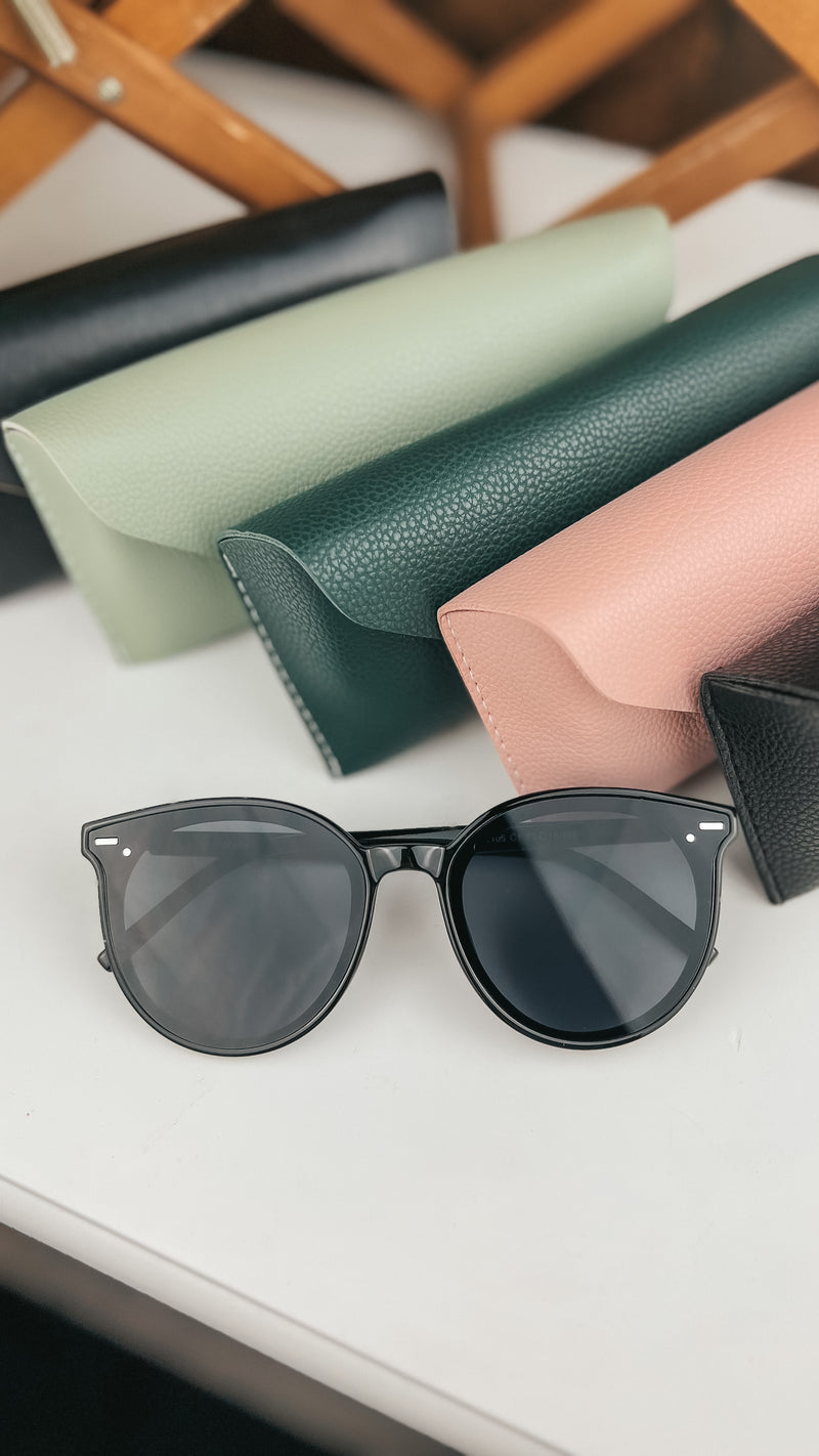 Saige Sunnies & Case