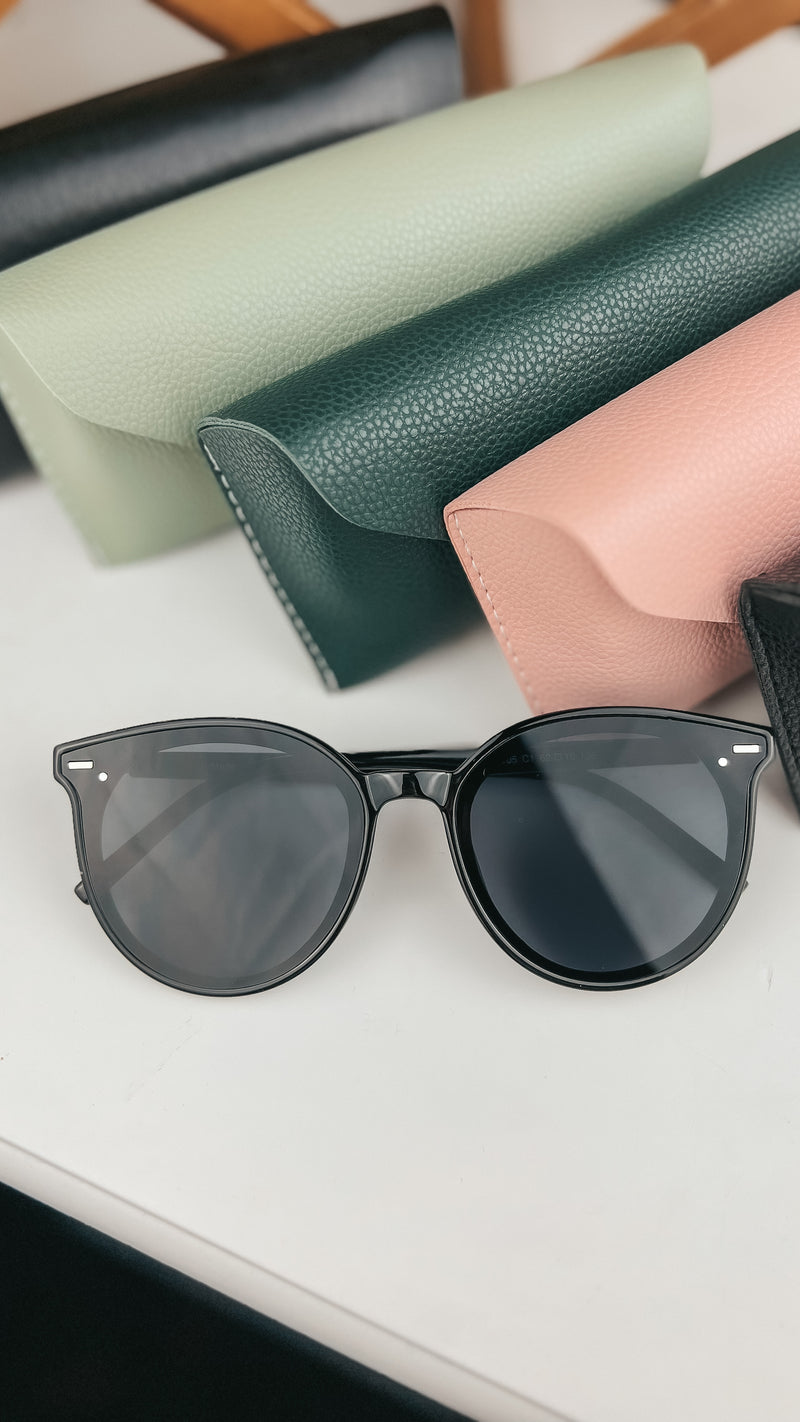 Saige Sunnies & Case