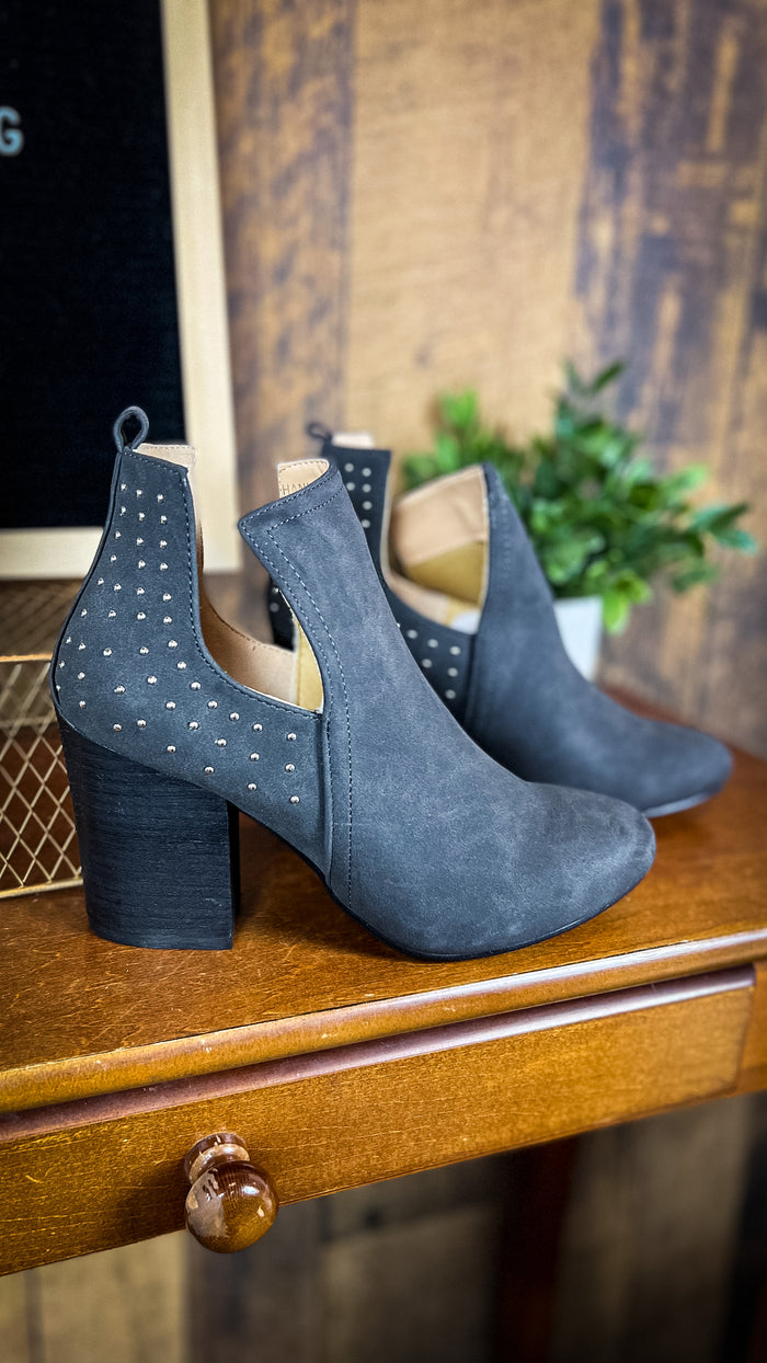 Hannah Studded Booties: Grey