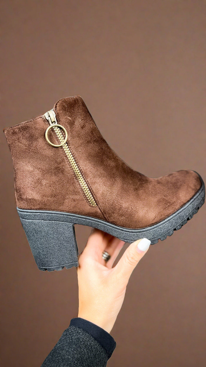 Gerri Booties: Brown