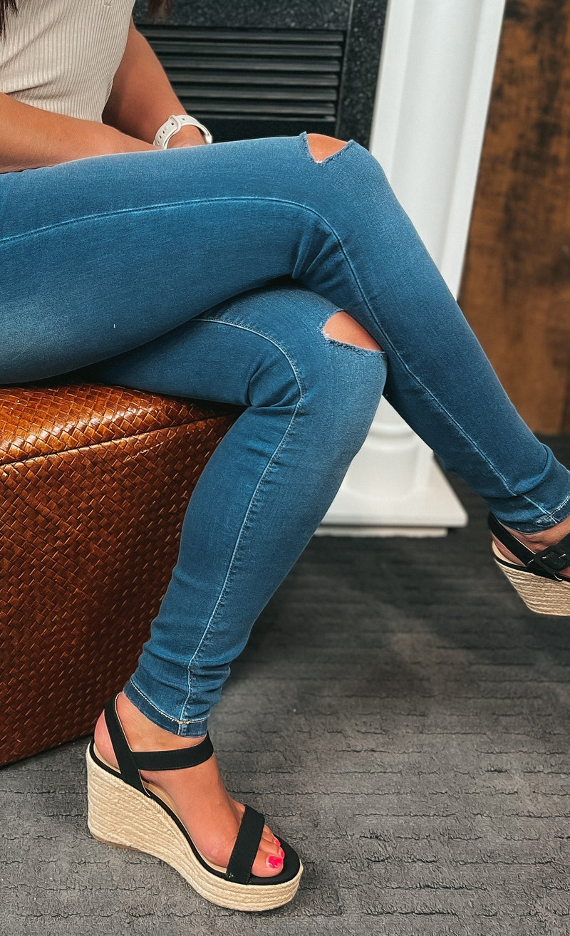 Dayton High Rise: Medium Wash- Denim